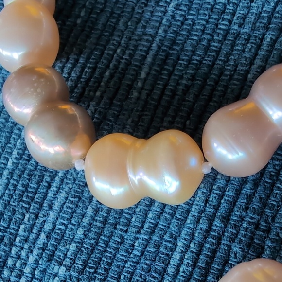 Pearl Necklace and Bracelet - Picture 5 of 5